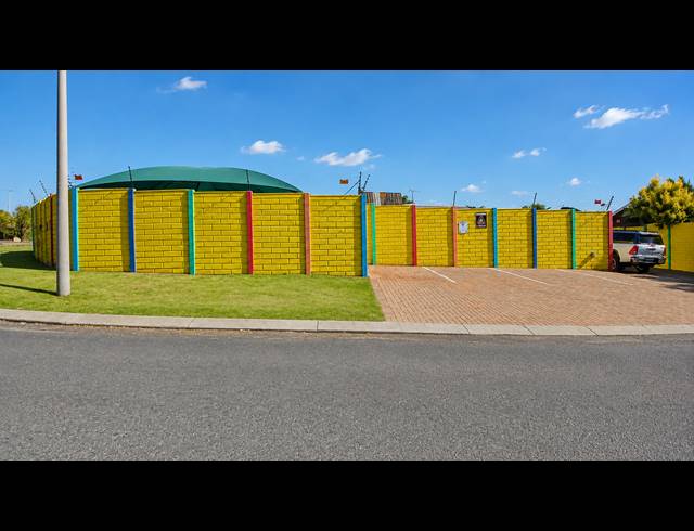 4 BEDROOM FREEHOLD FOR SALE IN WELTEVREDEN PARK
